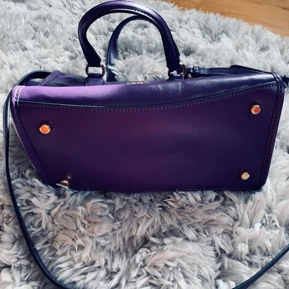 SOLD!!!  DO NOT BUY! COACH crossbody bag - Picture 2 of 5